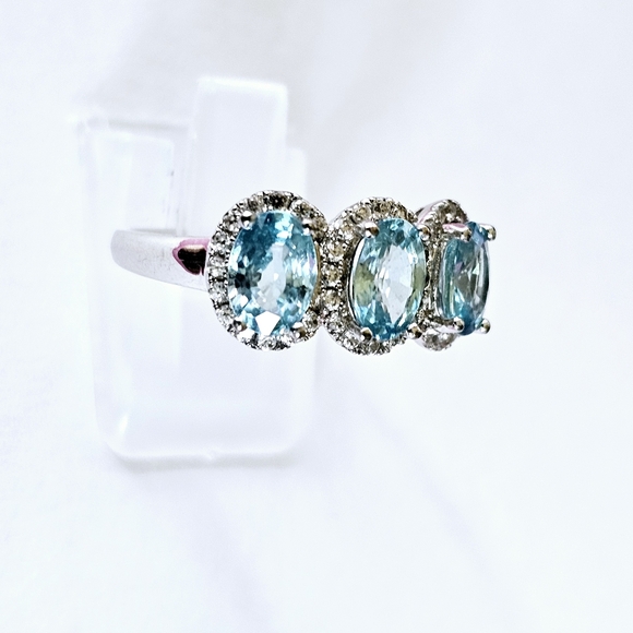 Beautiful Genuine Swiss Blue Topaz Sterling Silver Rhodium Finish! Sz 8.5 Ring! - Picture 4 of 6